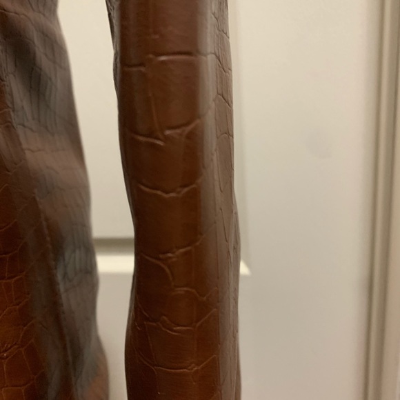 TAN CROC PRINT KNEE HIGH BOOTS - Picture 4 of 16